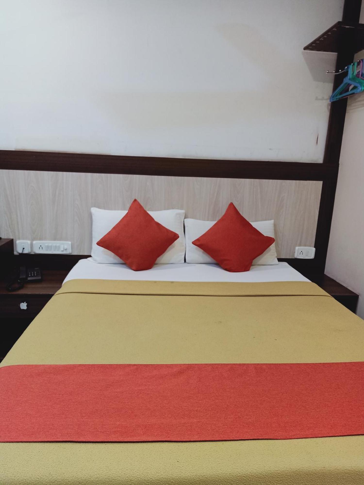 Hotel Neem Tree Hyderabad Airport Samsabad Kültér fotó